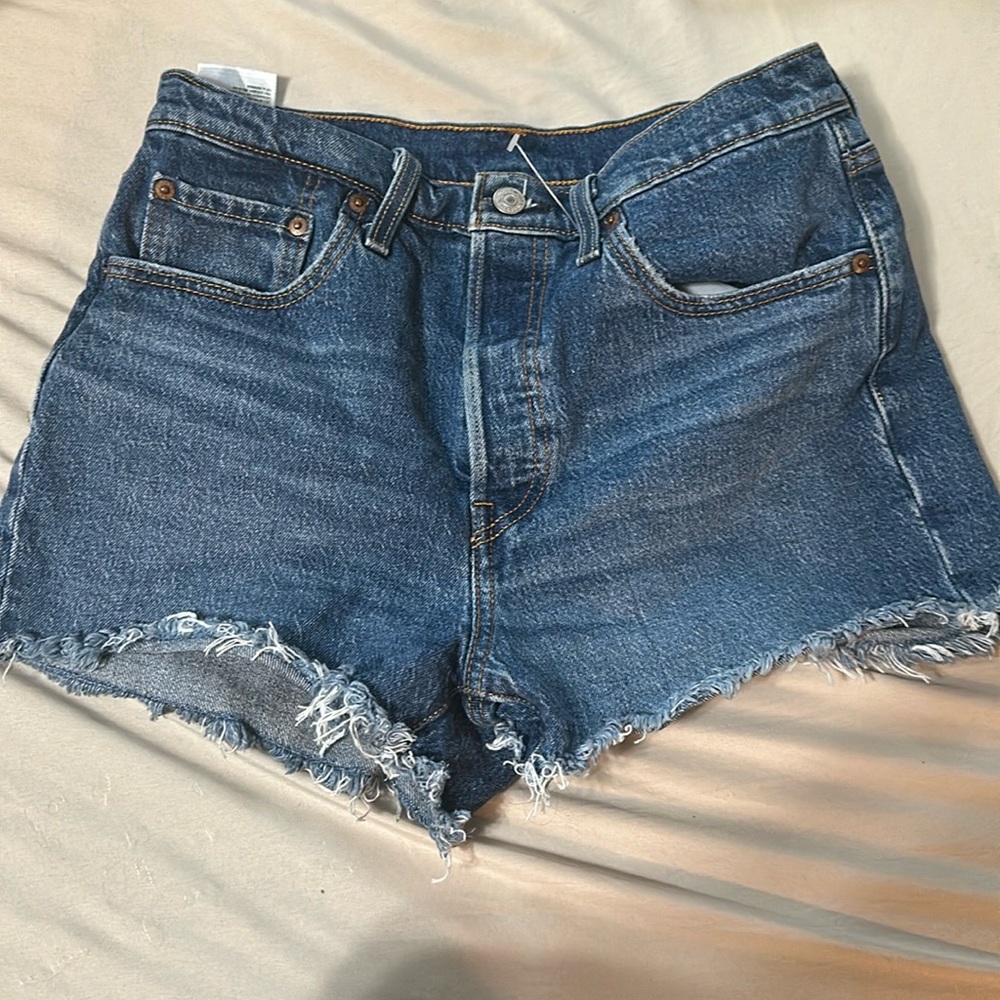 Levi’s 501 Shorts 💕